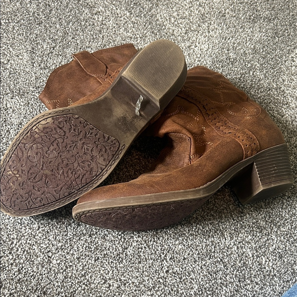 Maurices Rustic Brown Ankle Booties - Picture 2 of 4